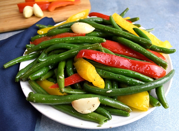 Roasted Garlic Green Beans - Item # 772 - Dave's Fresh Marketplace Catering RI